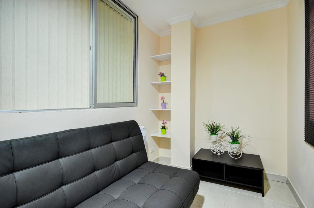 Apartamentos Laureles De La 70 Медельїн Екстер'єр фото